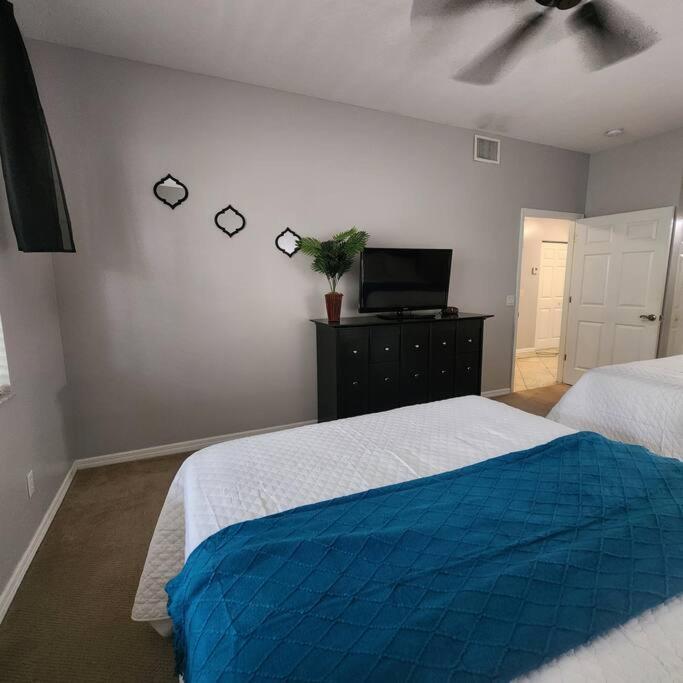 1 Bedroom , 1 Bath With Kitchen At Img Bradenton Buitenkant foto